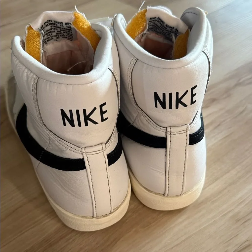 Nike Blazer White and Black Sneakers